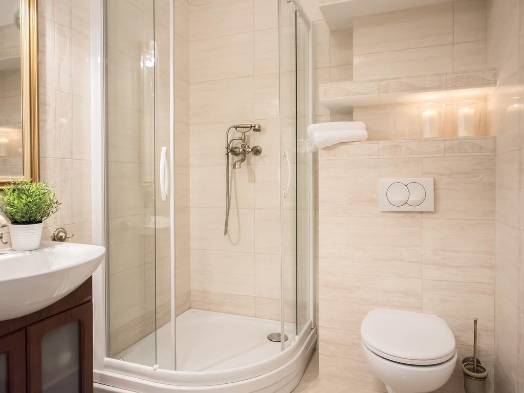 Vacationclub - Trzy Korony Wazow Apartment 12 Świnoujście Exteriör bild